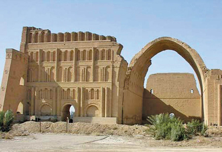 هنرمندان هم برای نجات طاق کسری دست به کار شدند